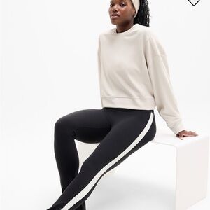 Women's Athleta Sea soft ribbed sweatshirt 
Size M Bone color